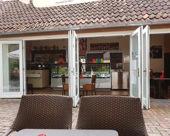 Italienisches Eiscafe bei Samanda